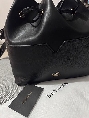 Beymen Agız kısmı büzgülü çanta