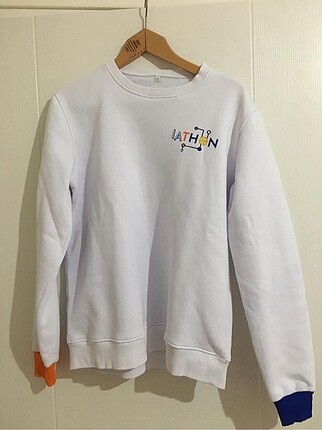 Beyaz sweetshirt