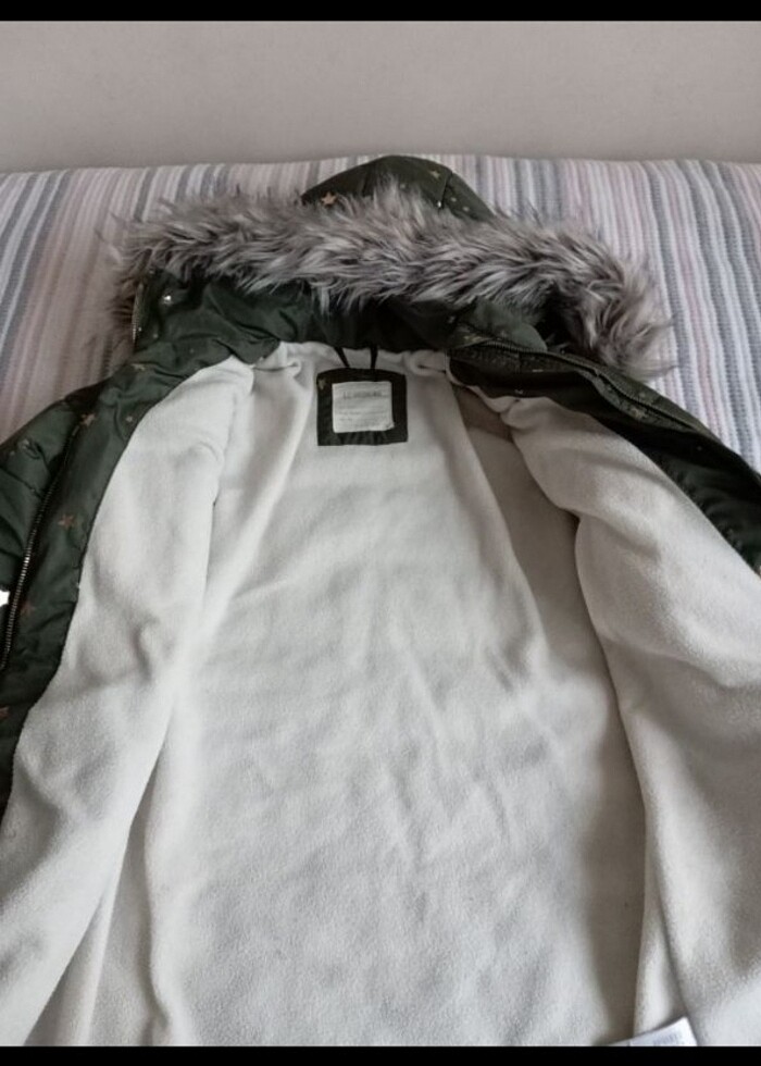 LC Waikiki kız çocuk mont  - Görsel 3