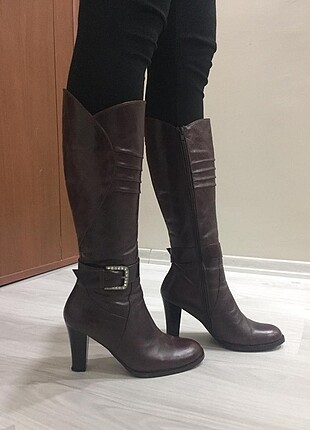 Topuklu çizme