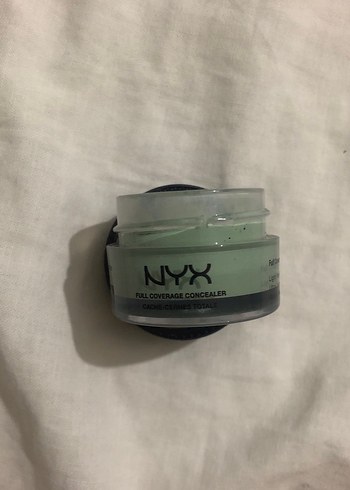  Beden NYX yeşil corrector