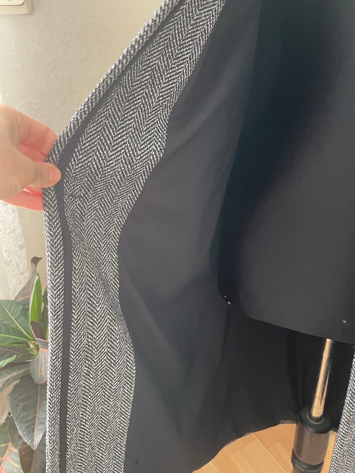 Düğmeli Nakışlı Gri Uzun Kadın Kaban - Görsel 5