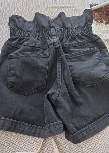 Diğer Siyah Kemerli Gevşek Kesim Mini Kot Şort