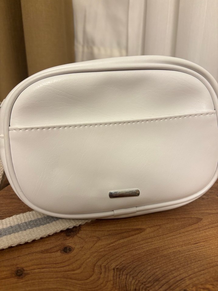 Beyaz Deri Kadın Bel Çantası - Görsel 2