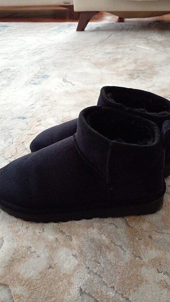 Diğer Ugg bot 