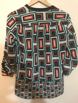 Zara Geometrik desenli bluz