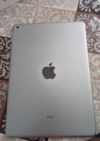 Gri Apple iPad Tablet 5 nesil 36 gb