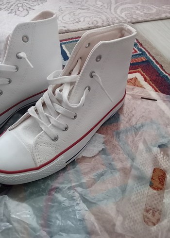 Beyaz Bağcıklı Kadın Converse Spor Ayakkabı - Görsel 7