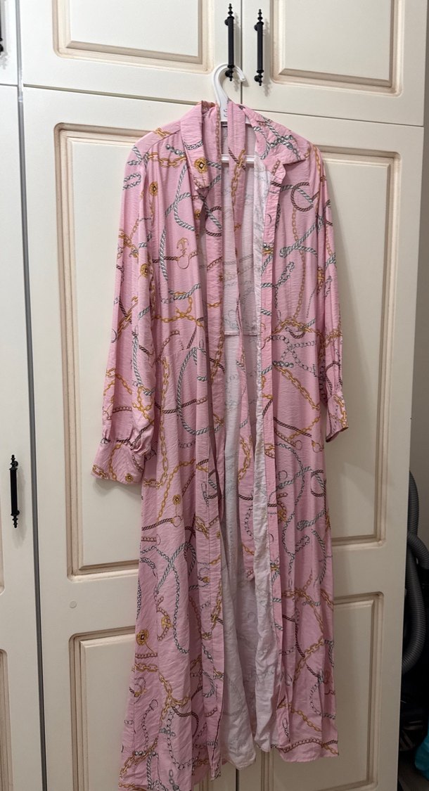 Pembe Zincir Desenli Uzun Kadın Elbise - Görsel 2