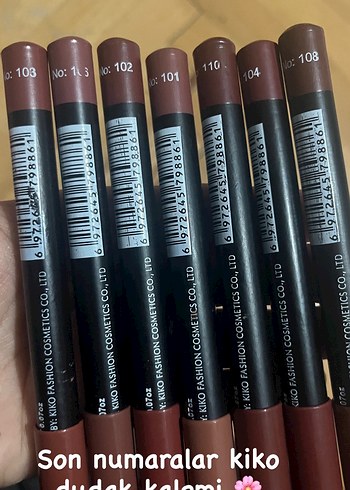 Koyu Kırmızı Dudak Kalemi - Görsel 2