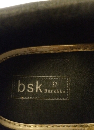 37 Beden BERSHKA SİYAH BEYAZ SPOR AYAKKABI-SNEAKERS