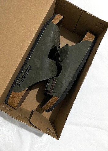 Birkenstock Arizona Haki ????

36 37 38 39 40 41 42 43 44 Numara - Görsel 5