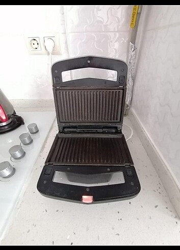 DÖKÜM DEMİR PARÇA NİYETİNE TOST MAKİNESİ