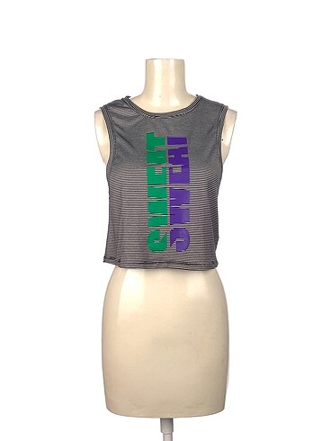 Koton T-shirt %70 İndirimli.