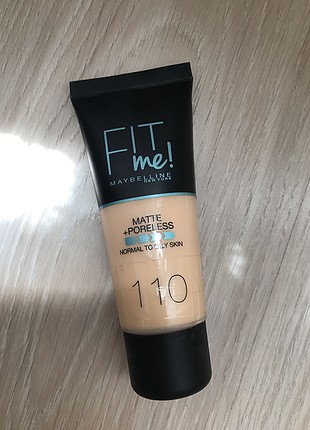 Maybelline Fit Me Matte Make - Up
