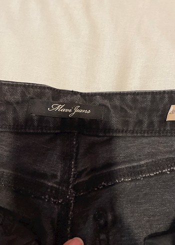 Gri Yırtık Detaylı Salaş Kadın Jean - Görsel 10