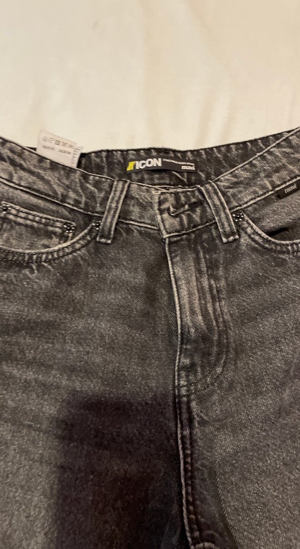 Gri Yırtık Detaylı Salaş Kadın Jean - Görsel 2