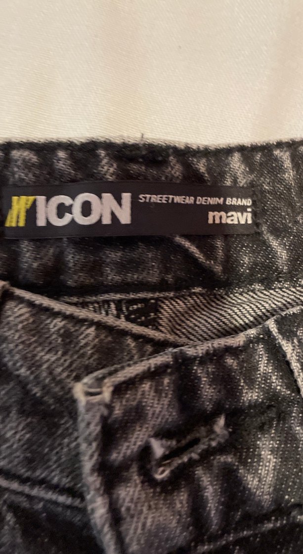 Gri Yırtık Detaylı Salaş Kadın Jean - Görsel 3