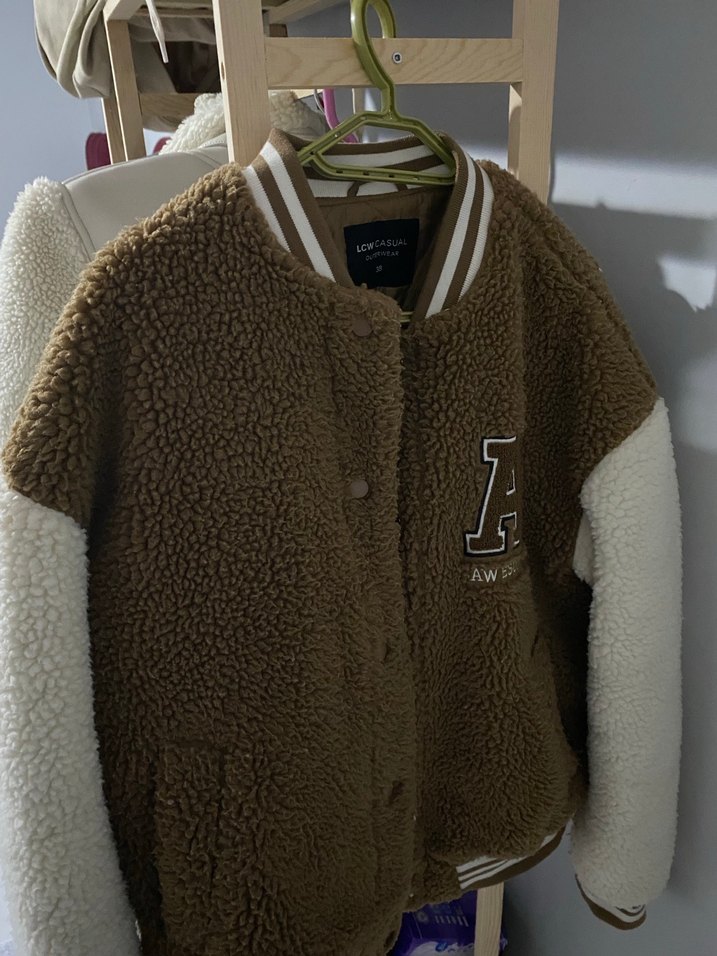 Kahverengi Nakışlı Kadın Peluş Ceket - Görsel 2