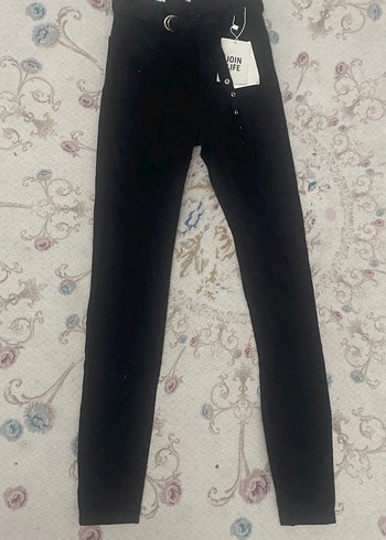 Siyah Baskılı Kemerli Kadın Skinny Jean