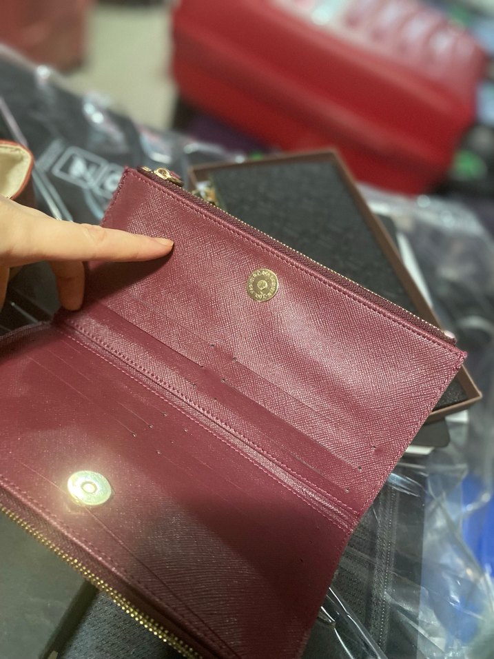 Klasik Kırmızı Deri Fermuarlı Kadın Cüzdanı - Görsel 2