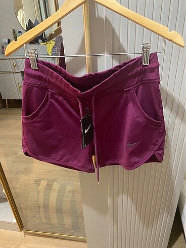 Nike şort