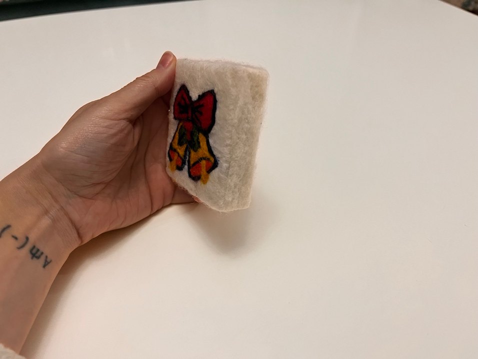 Renkli Yılbaşı Çanı Motifli Keçe İğneleme Sabun - Görsel 2