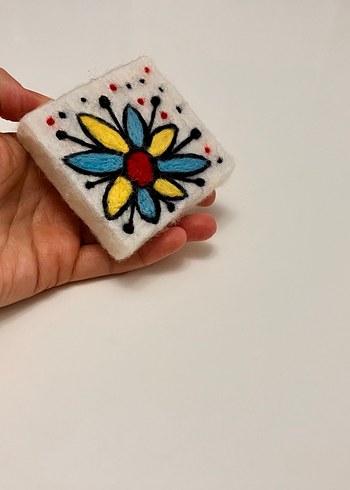 Renkli Çiçek Desenli Keçe İğneleme Sabun - Görsel 3