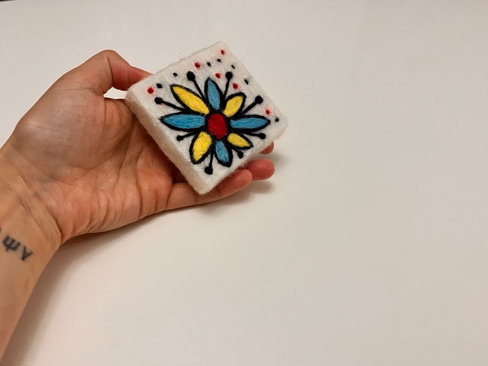 Renkli Çiçek Desenli Keçe İğneleme Sabun - Görsel 3