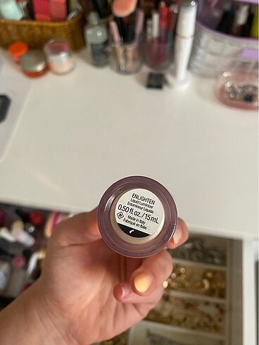 Beden Rare Beauty Highligter