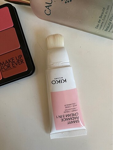  Beden Kiko primer highlighter