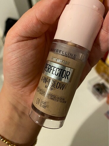 Beden Maybelline Perfector