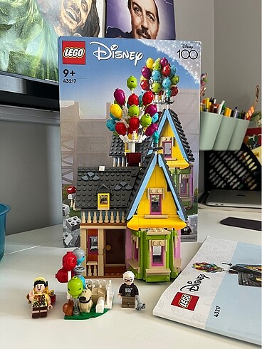 Lego up house yukarı bak ev