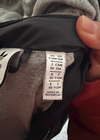 Erkek Çocuk Siyah Adidas Kapüşonlu Fermuarlı Mont - Görsel 3