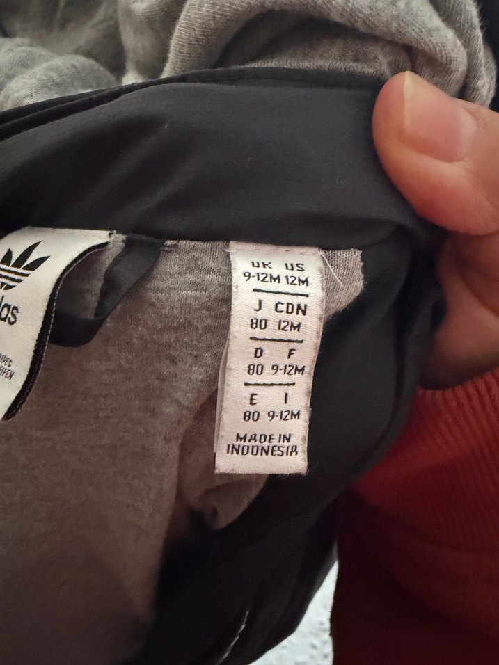 Erkek Çocuk Siyah Adidas Kapüşonlu Fermuarlı Mont - Görsel 3