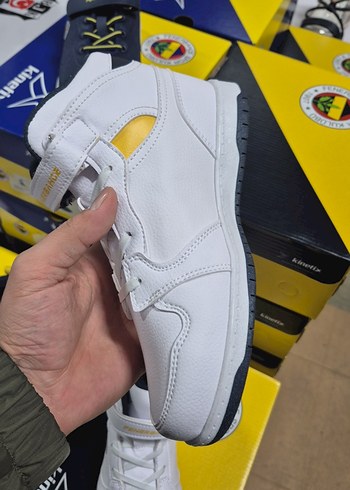 35 Beden Beyaz Erkek Çocuk Spor Ayakkabı Velcro