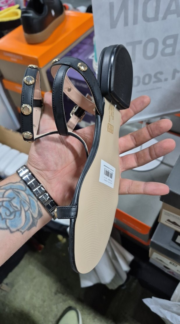 Tokalı Siyah Kadın Blok Topuklu Sandalet - Görsel 3