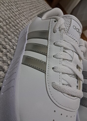 36 Beden ADIDAS COURT BOLD