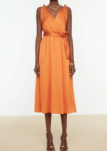 Turuncu Saten Uzun Askılı Elbise - Görsel 2