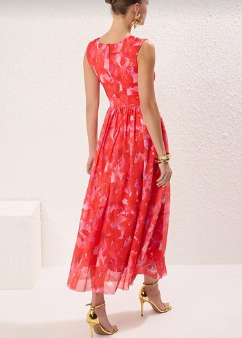 Kırmızı Drapeli Uzun Kadın Elbise - Görsel 2