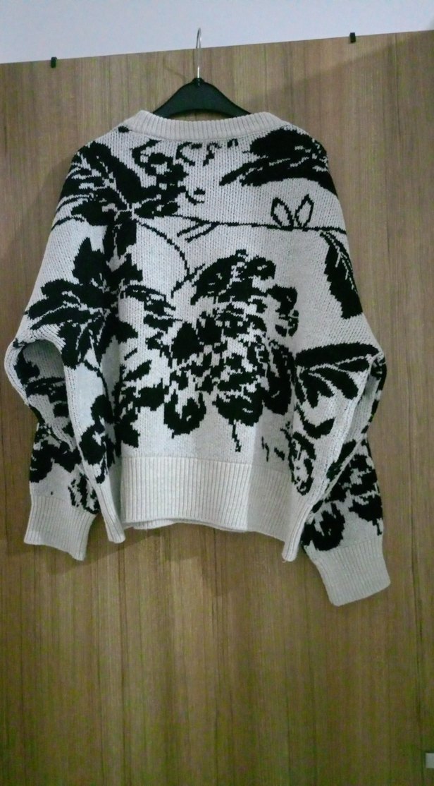 Desenli Kadın Beyaz-Gri Triko Kazak - Görsel 3