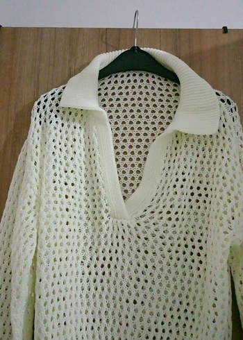 Beyaz V Yaka Örgü Kadın Kazak - Görsel 2