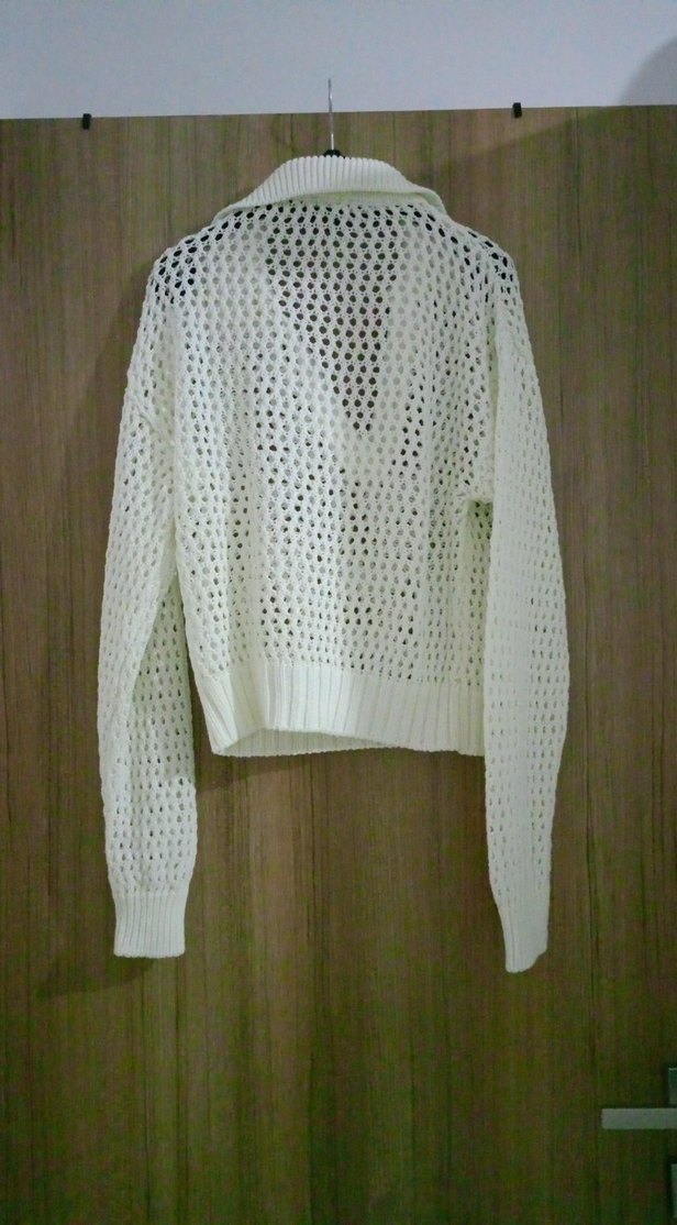 Beyaz V Yaka Örgü Kadın Kazak - Görsel 3