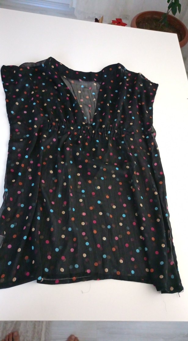 Düğmeli V Yaka Puantiyeli pareo - Görsel 3