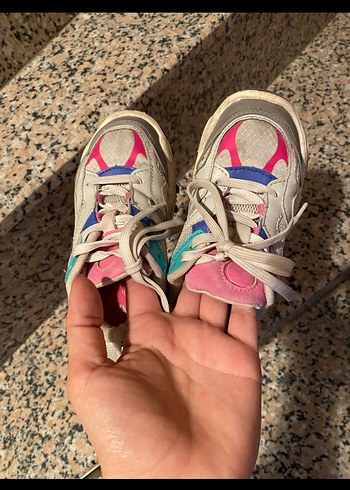 Zara Renkli Bağcıklı Kadın Spor Ayakkabı