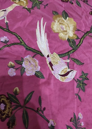 Nakışlı Pembe Yatak Örtüsü - Görsel 5