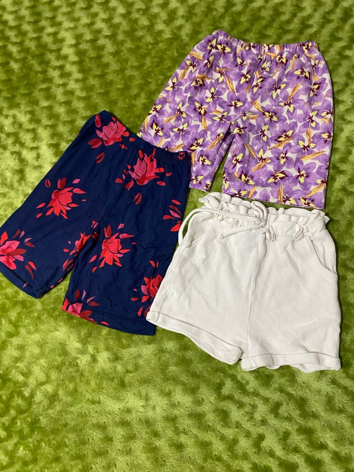 Renkli Bağlama Desenli ve Dantel Detaylı Kız Şortları - Görsel 3