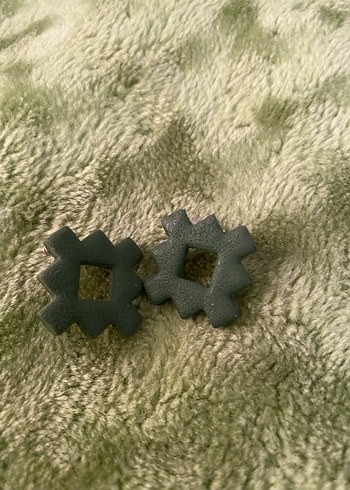 Gri-Yeşil Avantgarde Jimmykey Küpeleri - Görsel 3