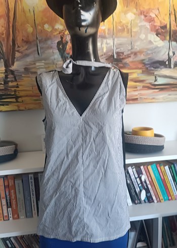 m Beden Gri V Yakalı Düğmeli Kadın Bluz ipekyol m beden