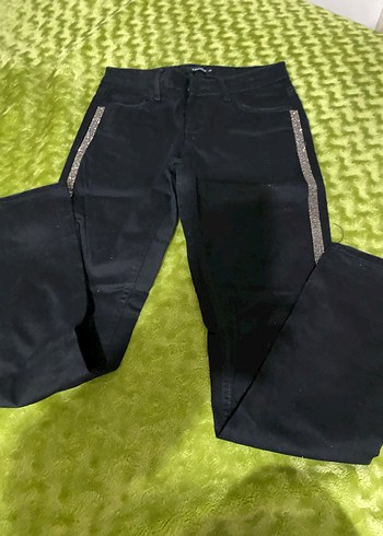 Siyah Taşlı Dar Kesim Kadın Kot Pantolon - Görsel 3